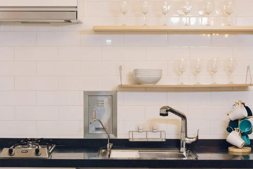 Hongdae Luxury: Family-Friendly Private House with Open Balcony Villa Seoul South Korea