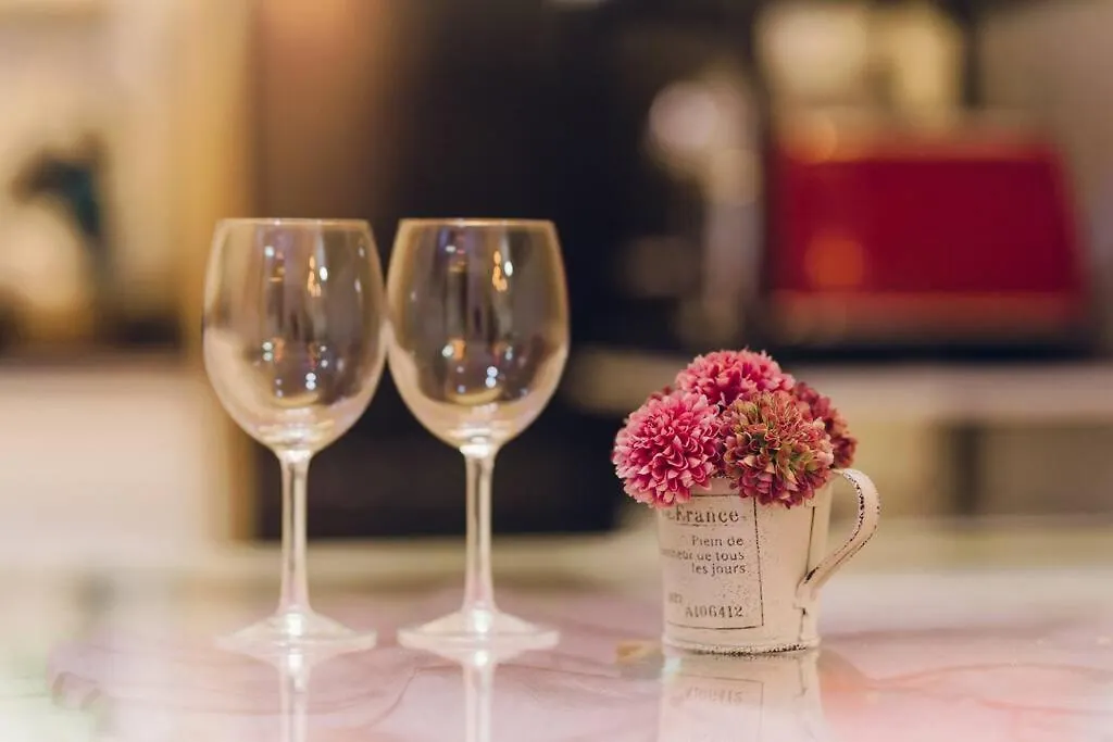 Hongdae Luxury: Family-Friendly Private House with Open Balcony Villa Seoul 0*,