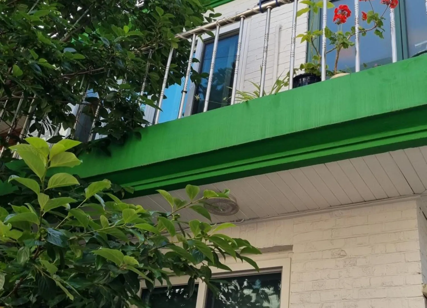 Hongdae Luxury: Family-Friendly Private House with Open Balcony Villa Seoul